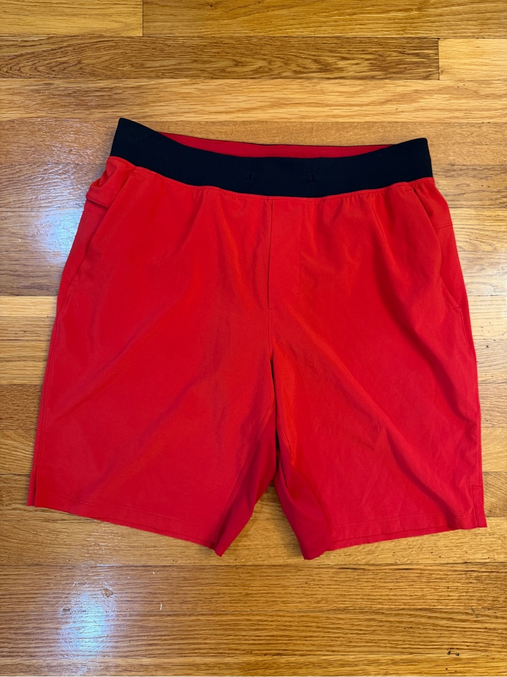 Lululemon T.H.E. Short *9" Updated Bold Red - Size Large NWOT
